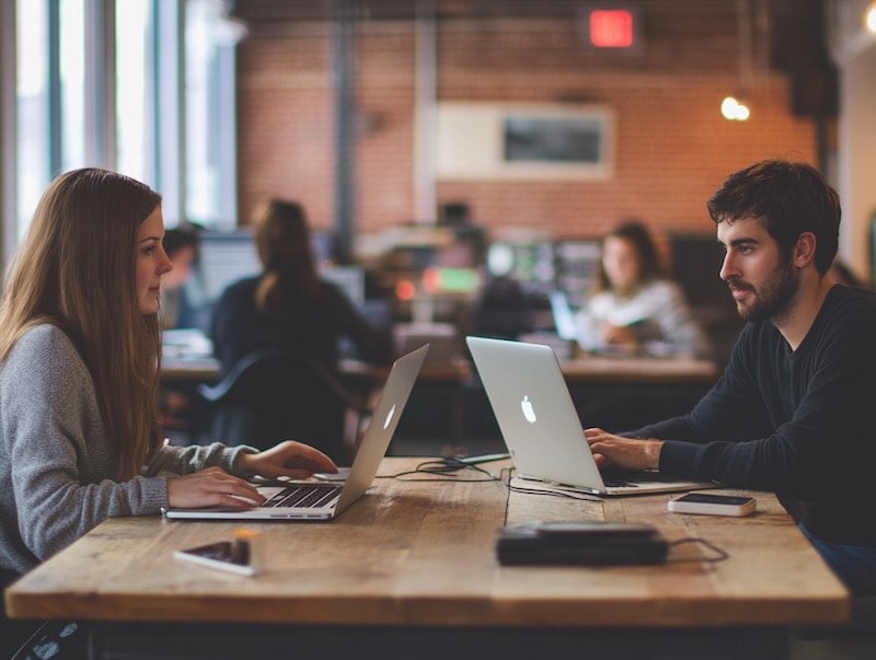 _startup_people_--ar_43_--v_6.1_148a9adc-5156-4c3c-aade-eb775fb87032_2